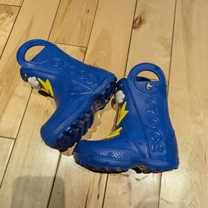 CROCS Kids Electric Blue and Yellow Boots